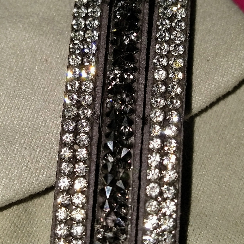 Snap bracket - Picture 2 of 2